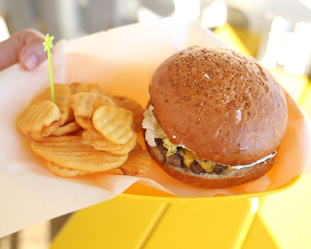  Little Burger Shop By The Sea, Bodrum